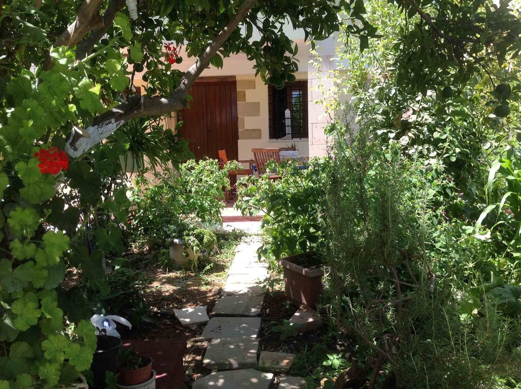 The Garden Villas Maleme Exteriér fotografie